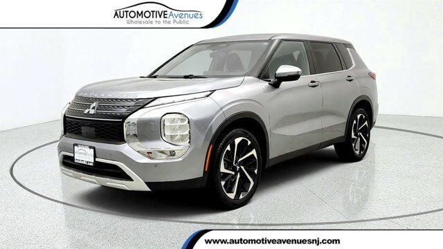 2022 Mitsubishi Outlander SE