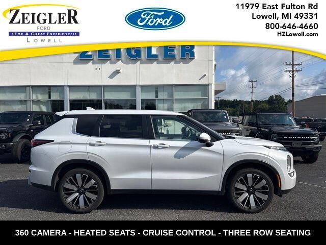 2025 Mitsubishi Outlander SE