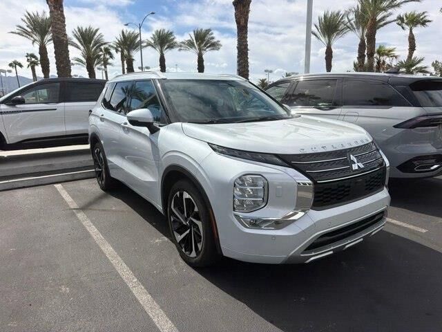 2022 Mitsubishi Outlander SEL