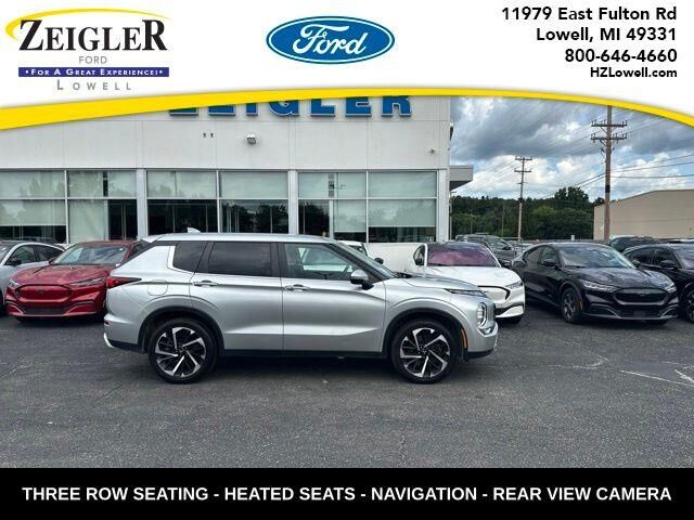 2024 Mitsubishi Outlander SE