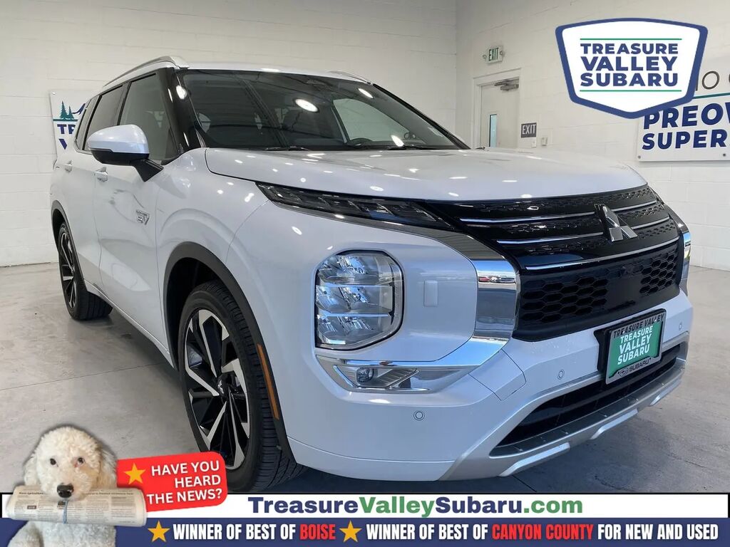 2024 Mitsubishi Outlander PHEV SEL — photo 1 of 13