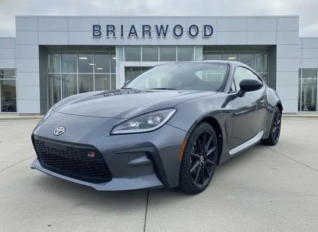 2023 Toyota GR86 Premium — photo 1 of 13