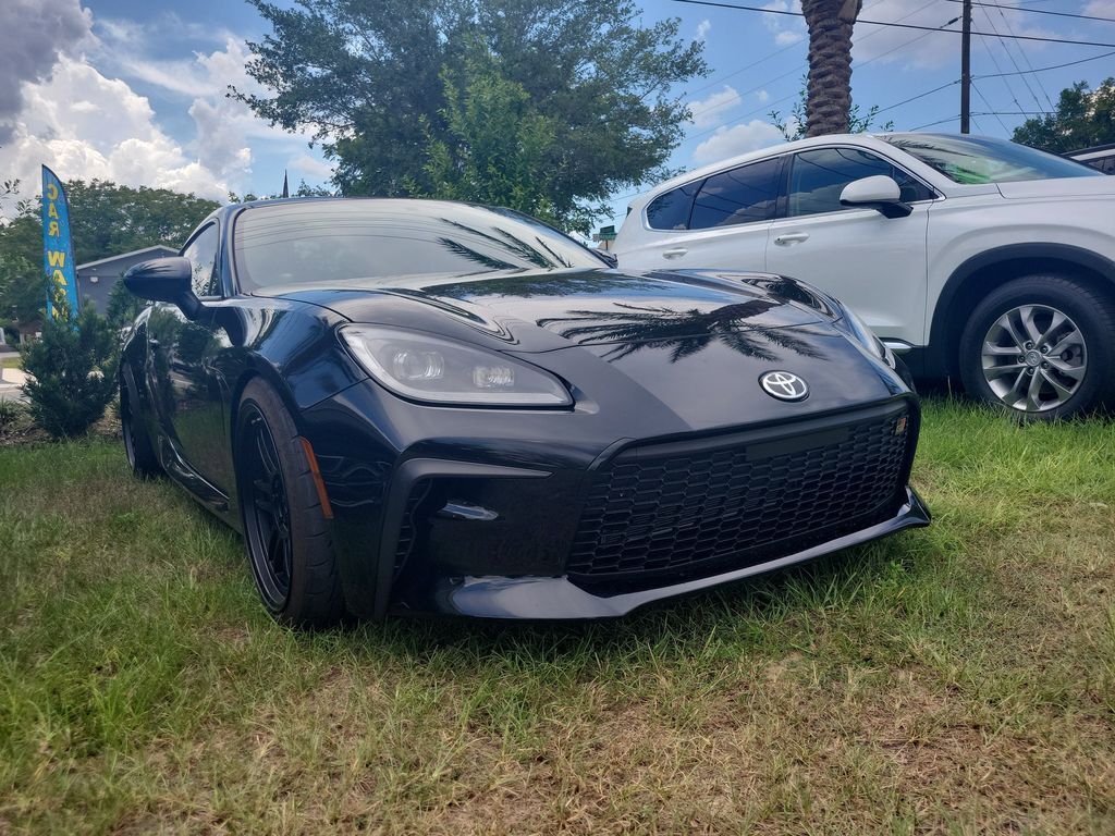 2023 Toyota GR86 Premium — photo 1 of 1