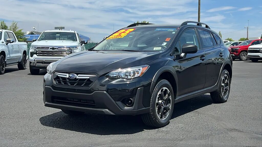 2023 Subaru Crosstrek Base — photo 1 of 13