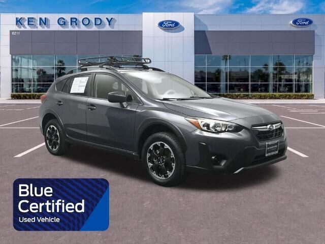 2021 Subaru Crosstrek Base — photo 1 of 13