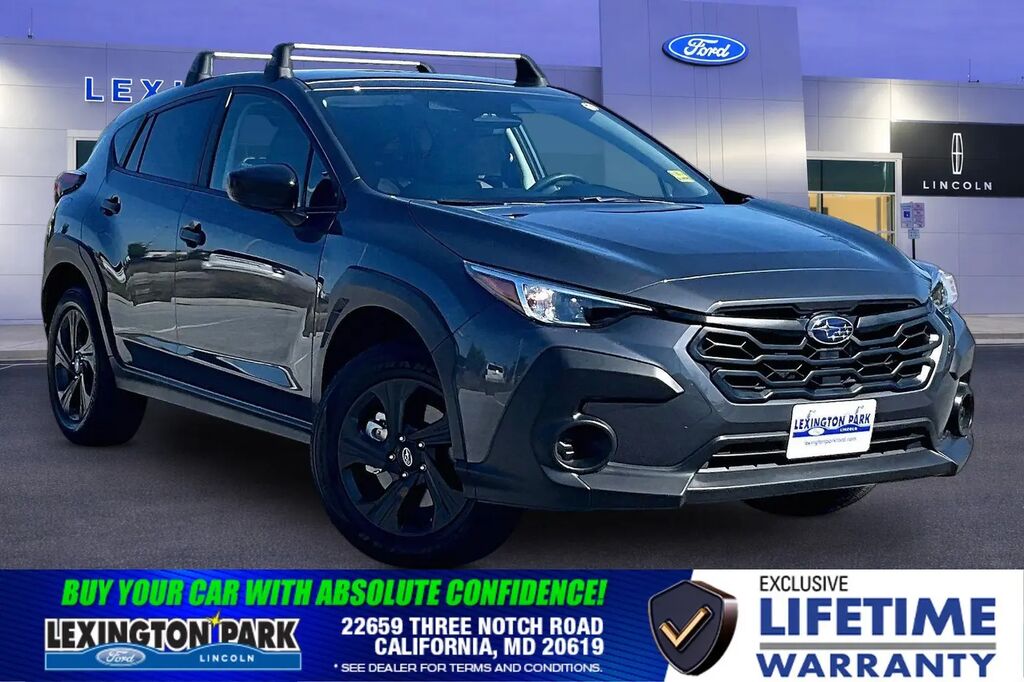2025 Subaru Crosstrek Base — photo 1 of 13