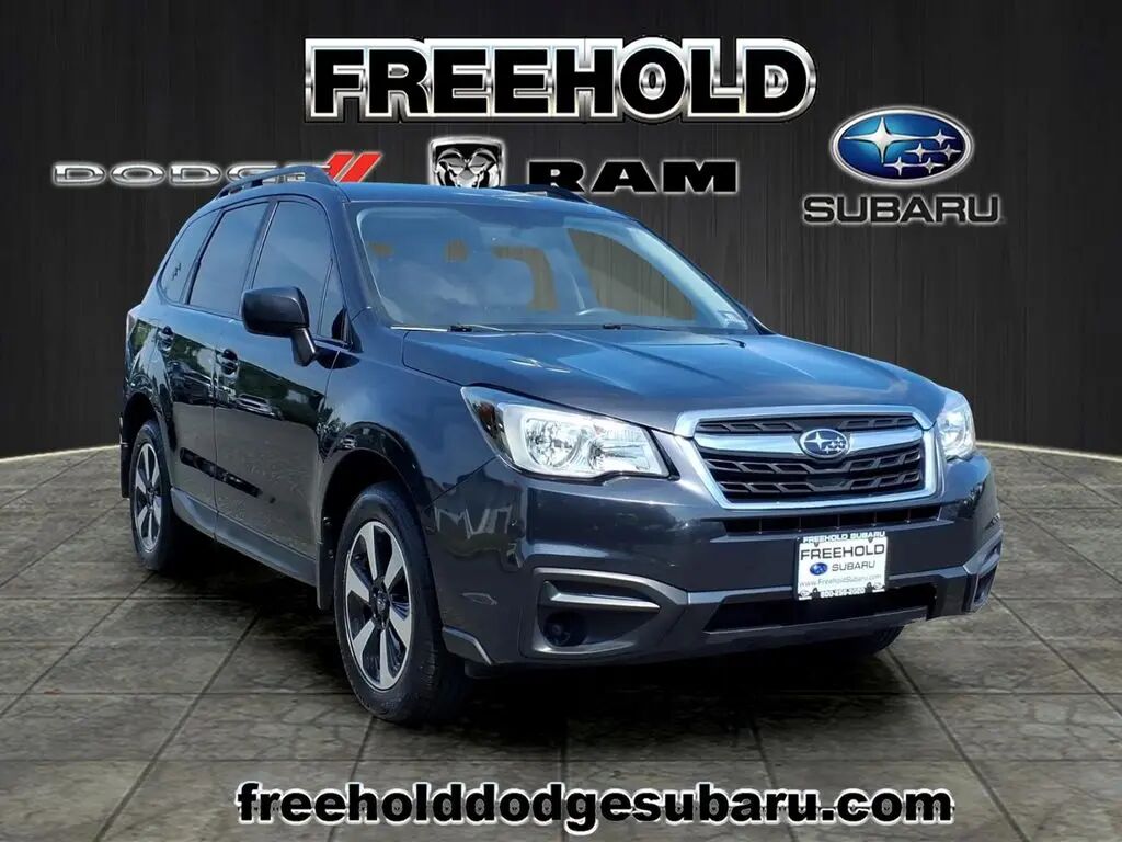 2018 Subaru Forester 2.5i — photo 1 of 13