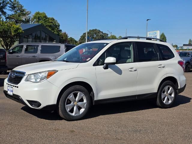 2016 Subaru Forester 2.5i Premium — photo 1 of 13