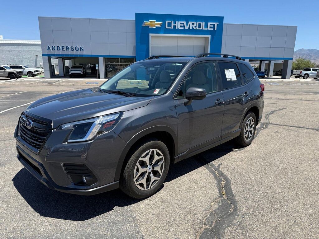 2024 Subaru Forester Premium — photo 1 of 13