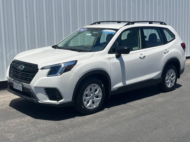 2023 Subaru Forester Base