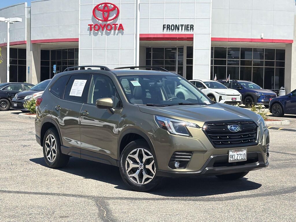 2024 Subaru Forester Premium