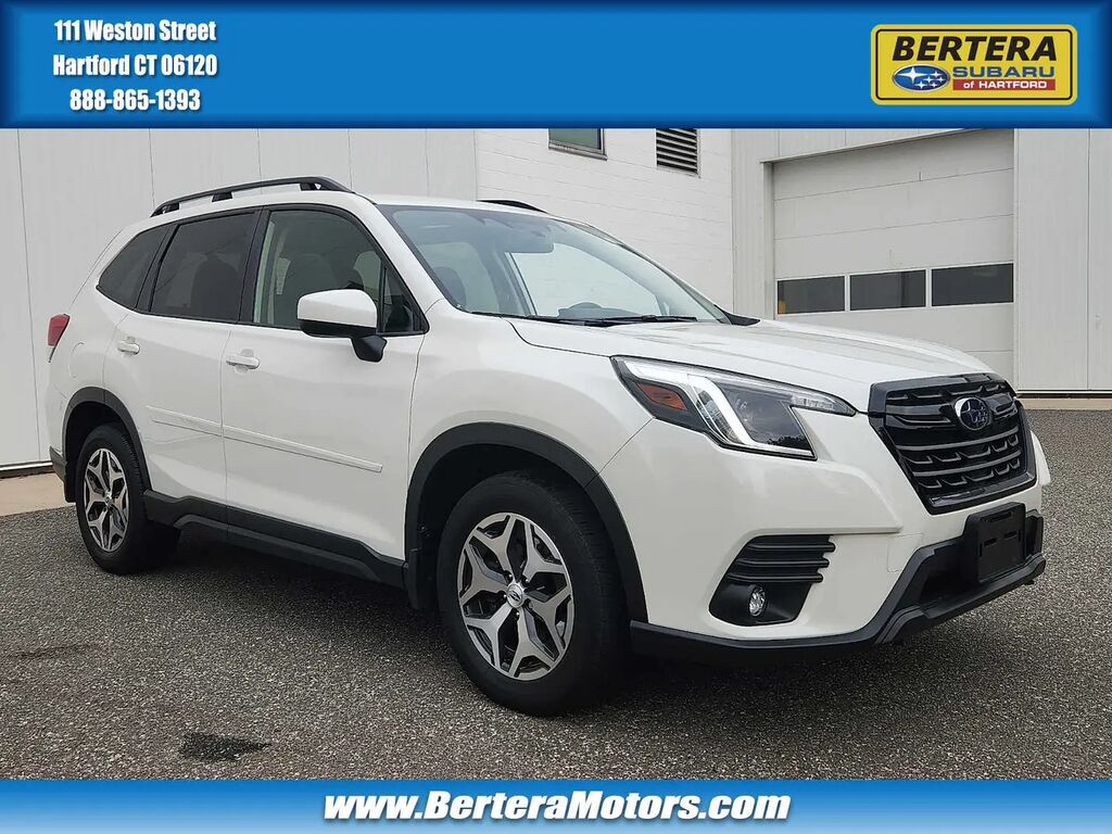 2024 Subaru Forester Premium