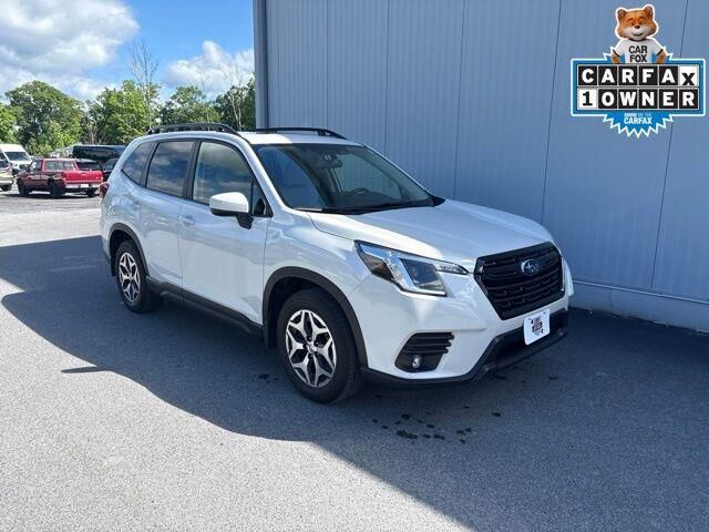 2024 Subaru Forester Premium