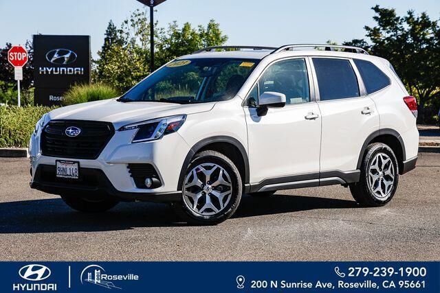 2023 Subaru Forester Premium