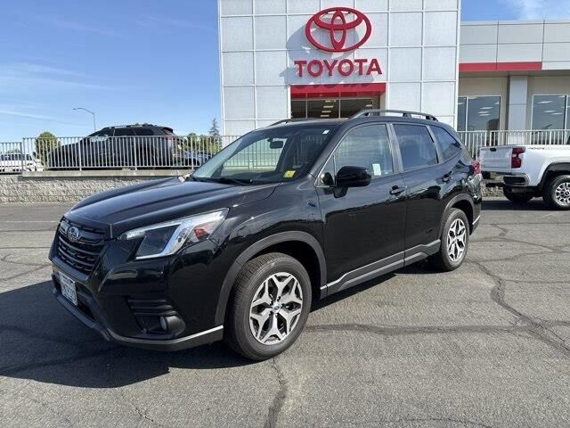 2023 Subaru Forester Premium