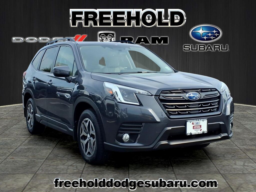 2023 Subaru Forester Premium — photo 1 of 26