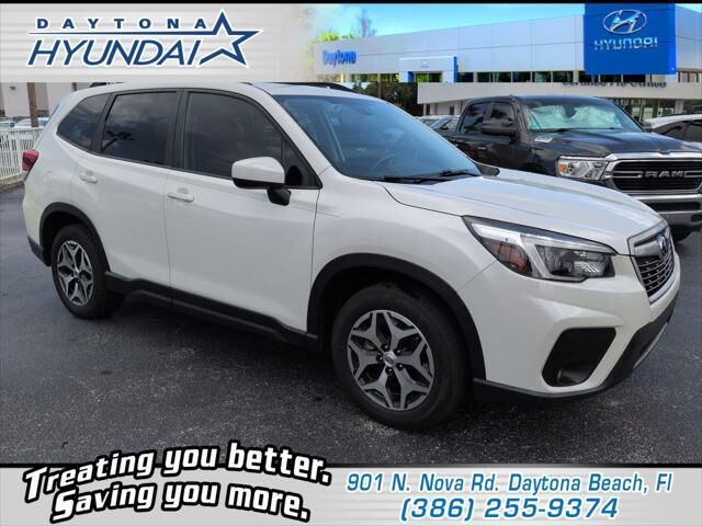 2021 Subaru Forester Premium — photo 1 of 13