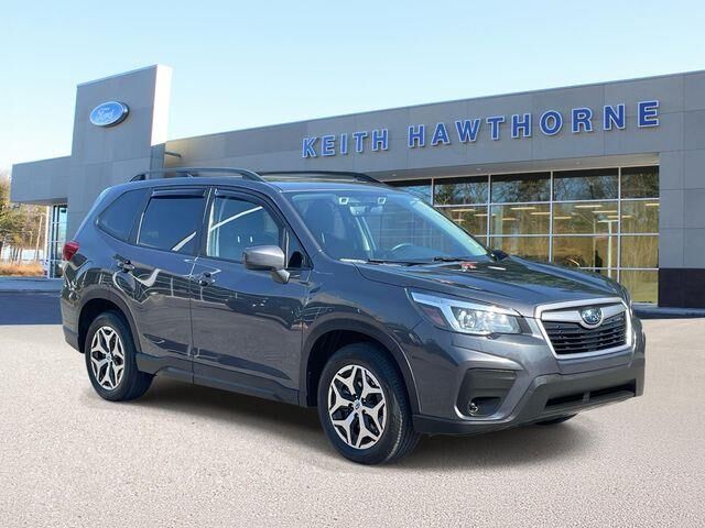 2020 Subaru Forester Premium — photo 1 of 13