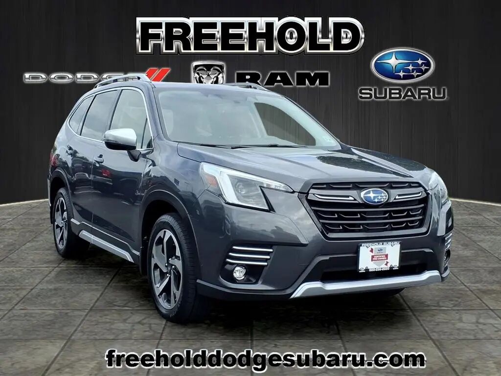 2023 Subaru Forester Touring — photo 1 of 13