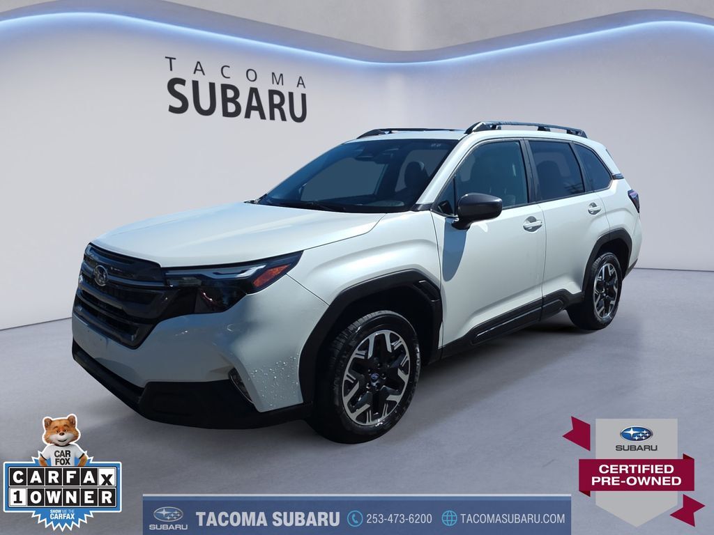 2025 Subaru Forester Premium — photo 1 of 13