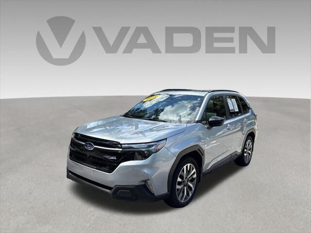 2025 Subaru Forester Touring — photo 1 of 13