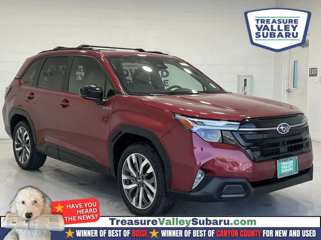 2025 Subaru Forester Touring Hybrid — photo 1 of 13