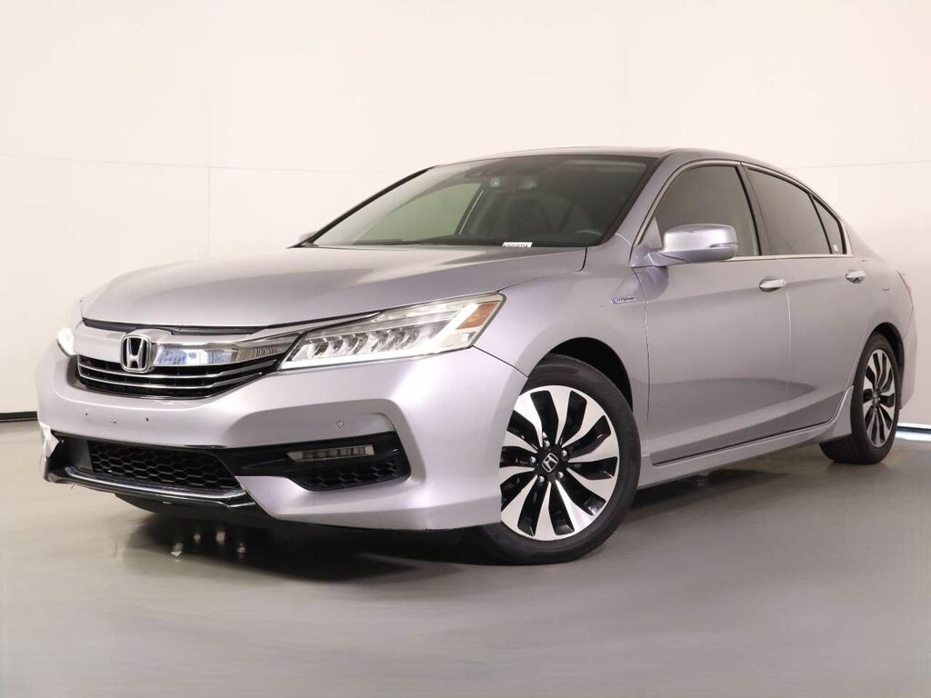 2017 Honda Accord Hybrid Touring — photo 1 of 7