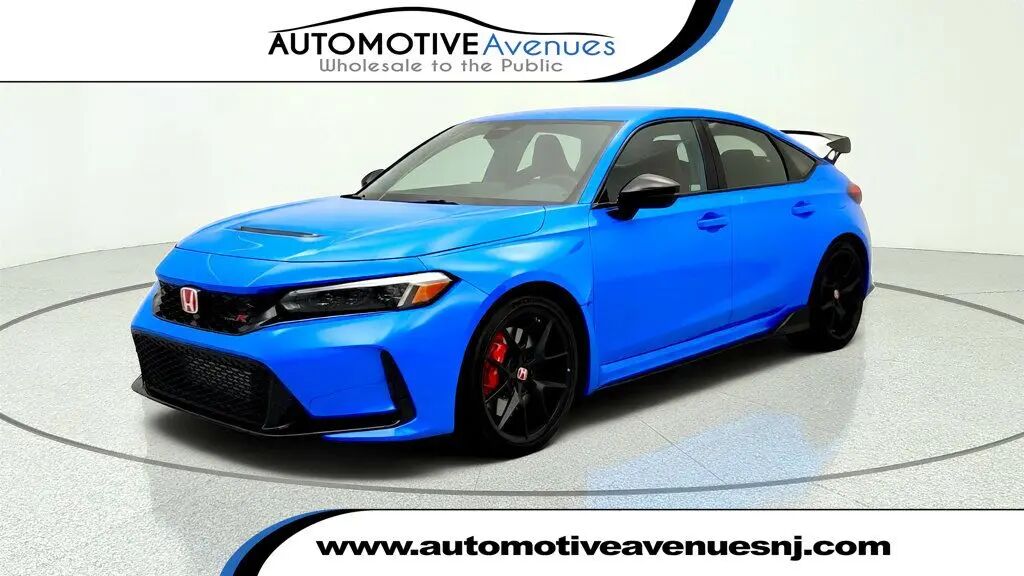 2025 Honda Civic Type R — photo 1 of 13