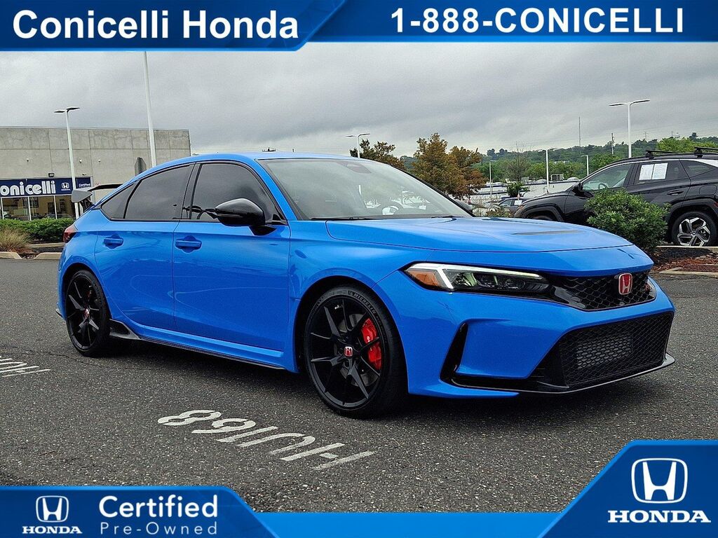 2025 Honda Civic Type R — photo 1 of 13