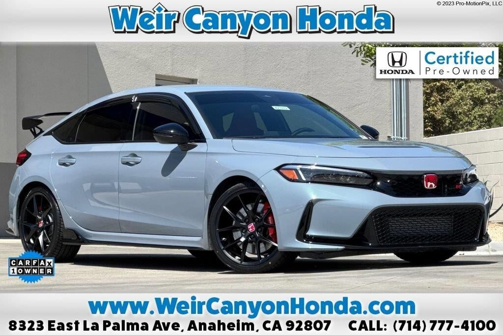 2025 Honda Civic Type R — photo 1 of 11