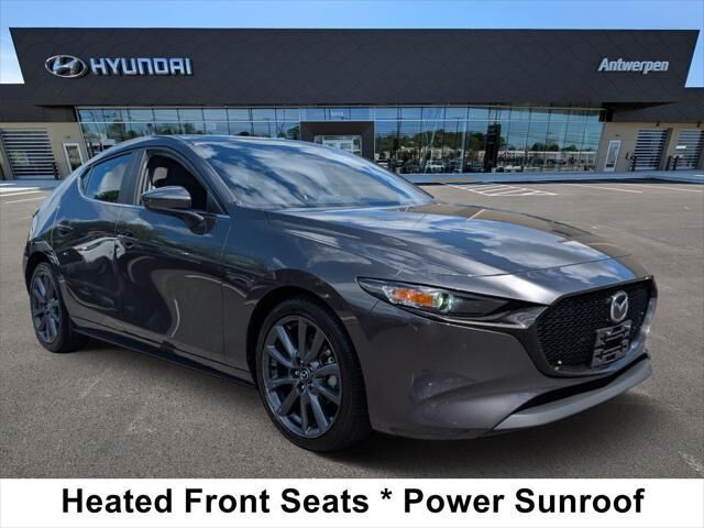 2024 Mazda Mazda3 Hatchback 2.5 S Preferred — photo 1 of 13