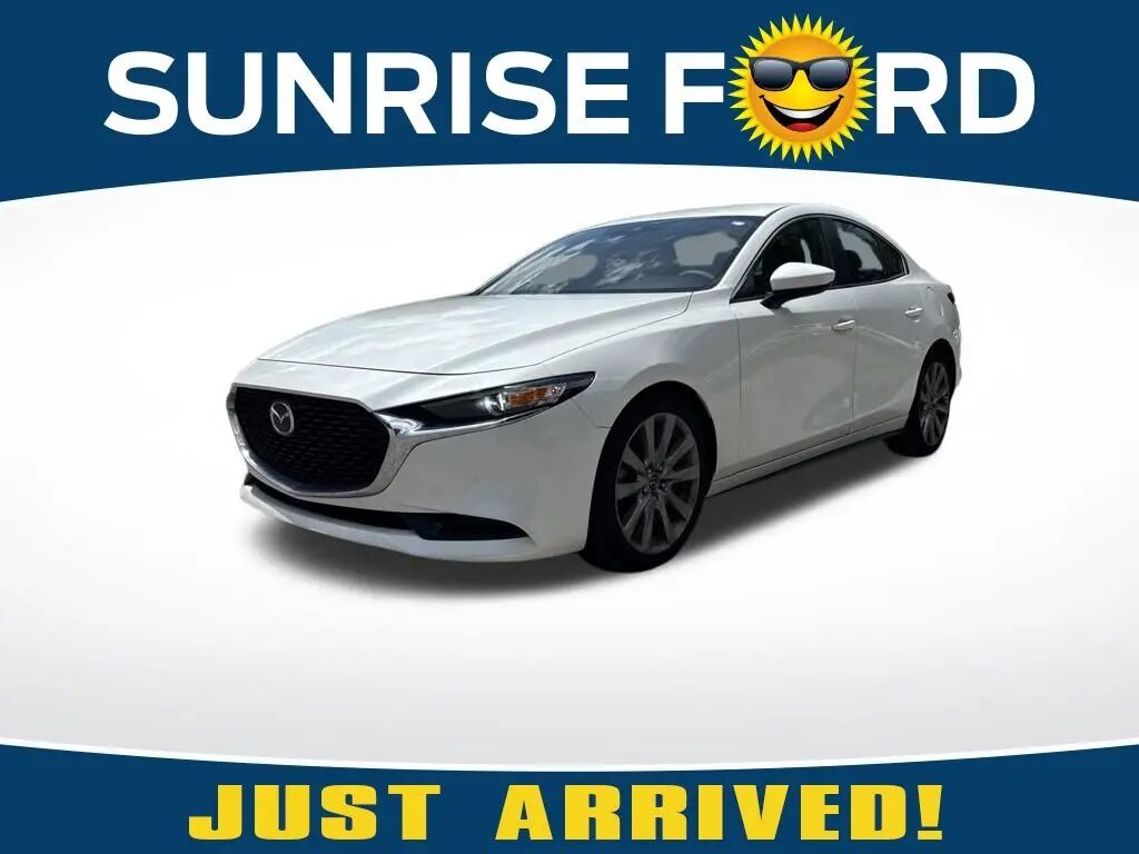 2019 Mazda Mazda3 Sedan Preferred — photo 1 of 13