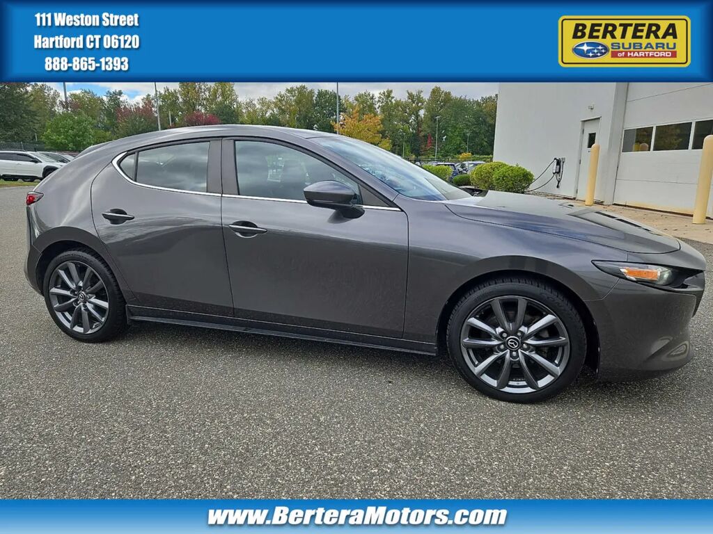 2021 Mazda Mazda3 Hatchback Preferred — photo 1 of 13