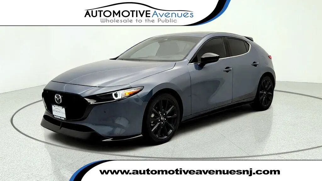 2023 Mazda Mazda3 Hatchback 2.5 Turbo Premium Plus — photo 1 of 13