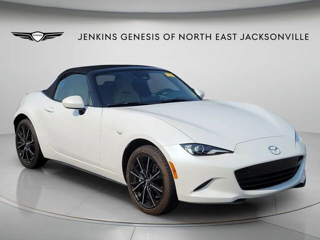 2025 Mazda MX-5 Miata Grand Touring — photo 1 of 13