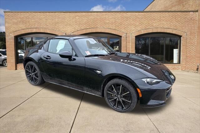 2025 Mazda MX-5 Miata RF Grand Touring