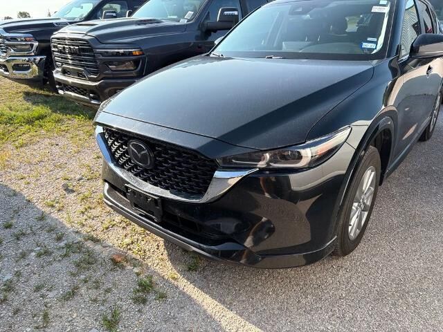 2025 Mazda CX-5 2.5 S Preferred — photo 1 of 12
