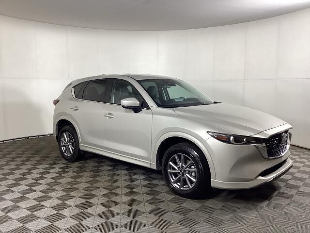 2025 Mazda CX-5 2.5 S Preferred — photo 1 of 13