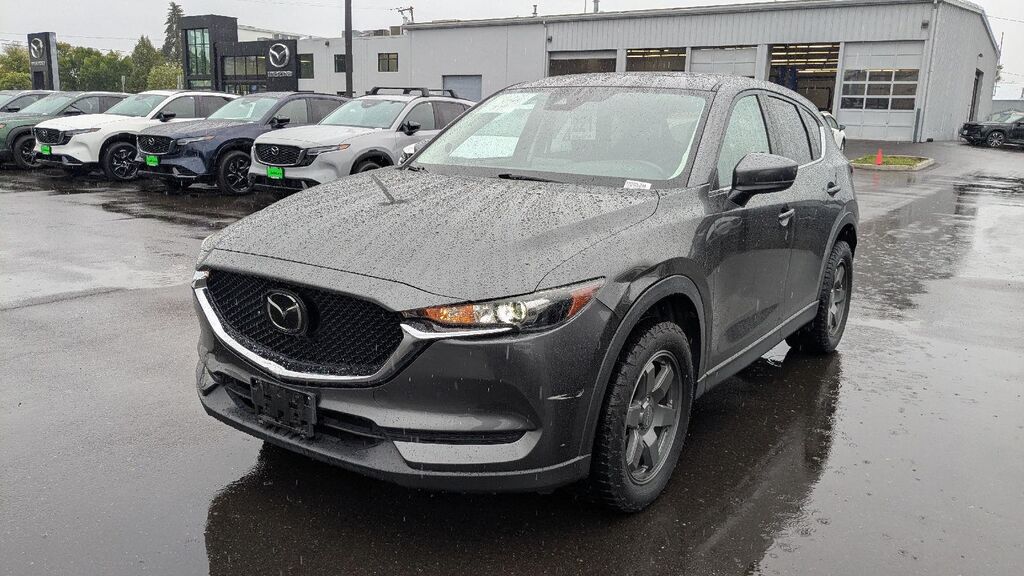 2019 Mazda CX-5 Touring — photo 1 of 10