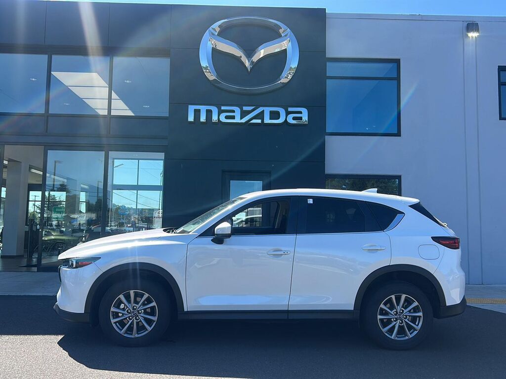 2023 Mazda CX-5 2.5 S Preferred Package — photo 1 of 13