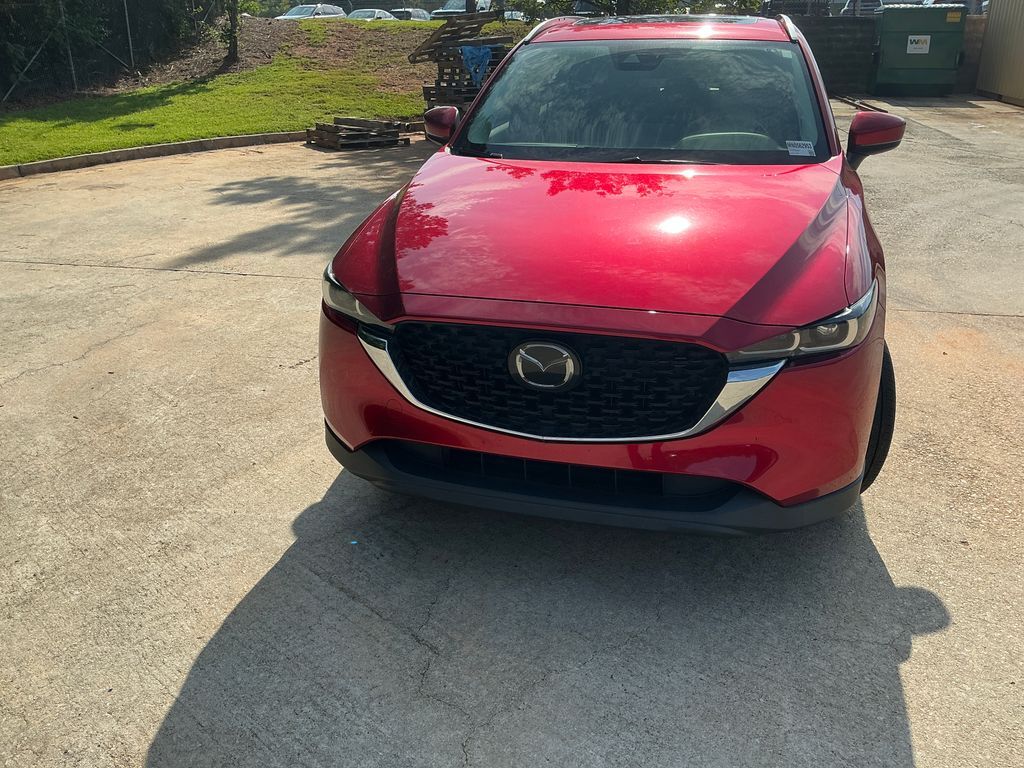 2022 Mazda CX-5 2.5 S Preferred Package — photo 1 of 13
