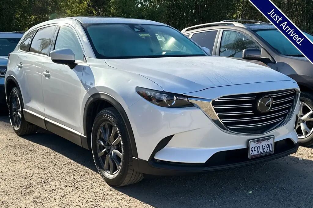 2023 Mazda CX-9 Touring — photo 1 of 3