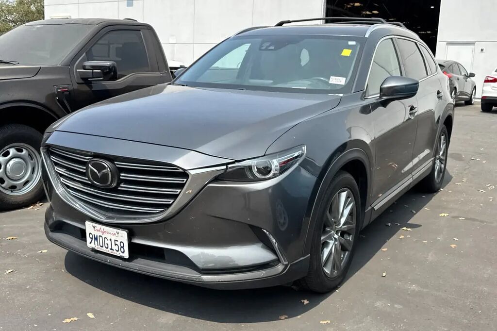 2017 Mazda CX-9 Signature — photo 1 of 2