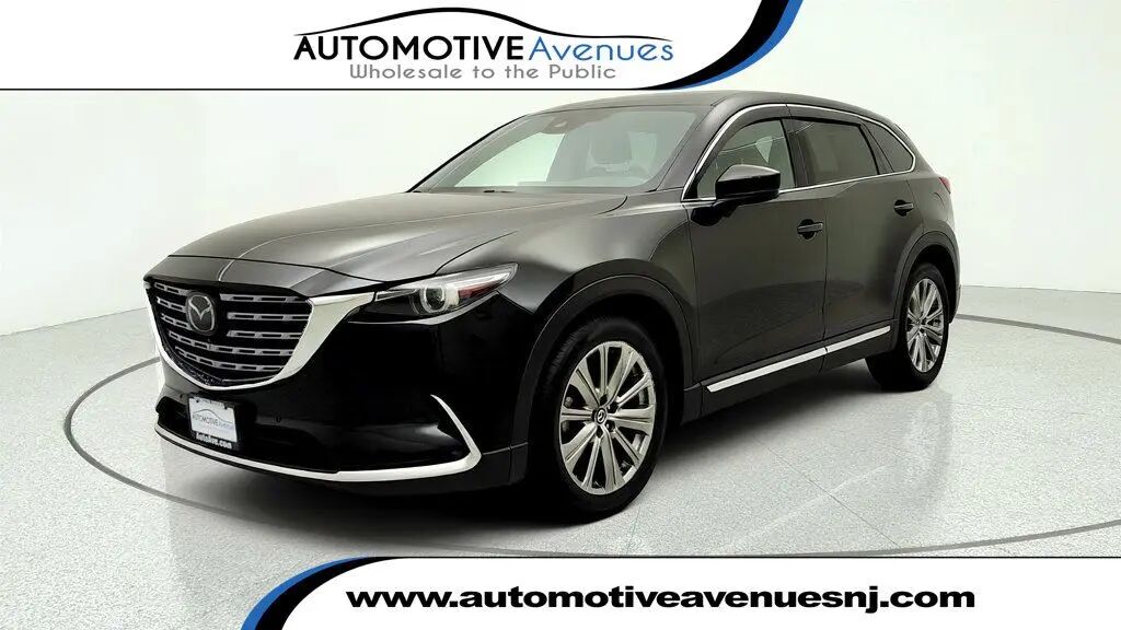 2023 Mazda CX-9 Signature — photo 1 of 13