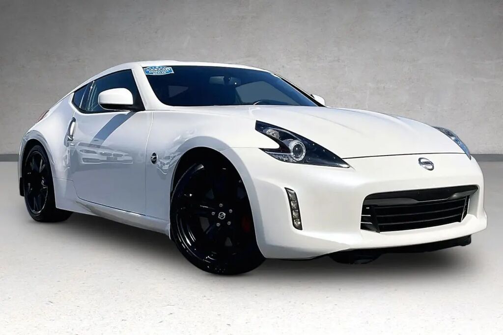 2020 Nissan 370Z Sport — photo 1 of 13