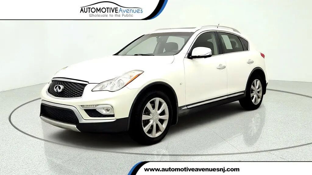 2017 INFINITI QX50 Base — photo 1 of 3