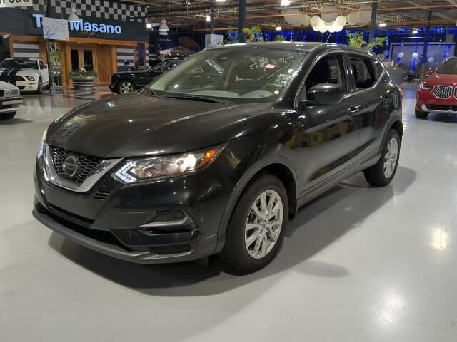 2021 Nissan Rogue Sport S — photo 1 of 13