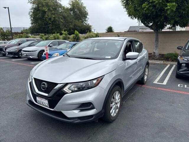 2022 Nissan Rogue Sport S
