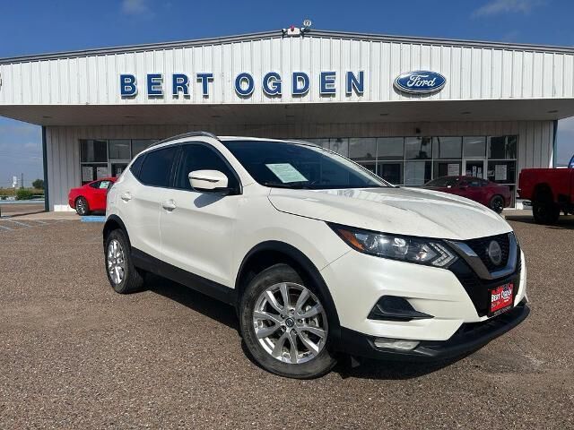 2021 Nissan Rogue Sport SV