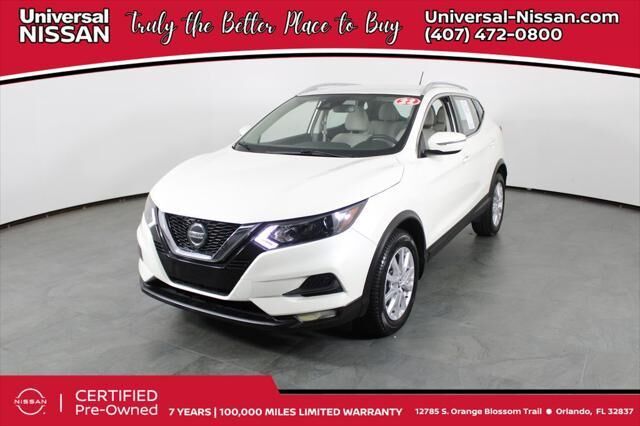 2022 Nissan Rogue Sport SV — photo 1 of 13